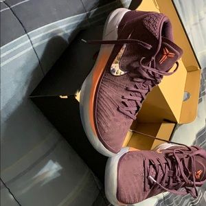 Nike Kobe A.D. Devin Booker PE